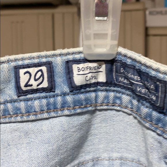 Miss Me distressed Capri jeans - Picture 2 of 7